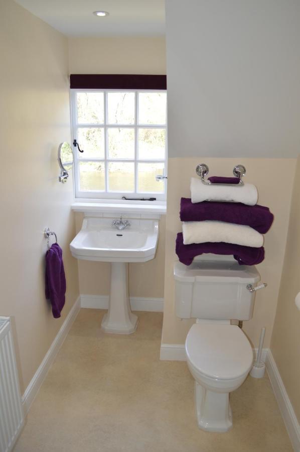 Pwll-Y-Faedda Bed & Breakfast ビルス・ウェールズ エクステリア 写真