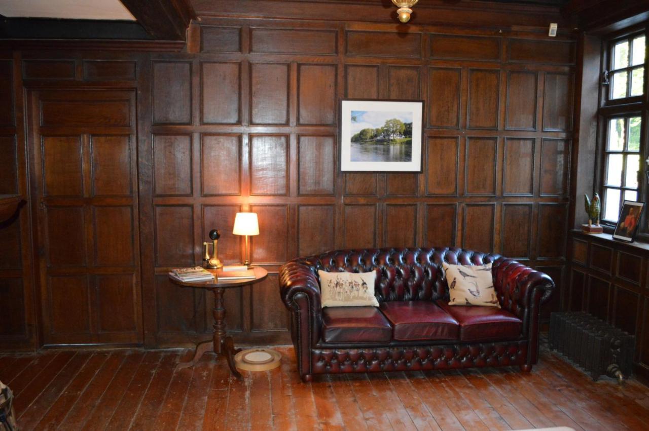 Pwll-Y-Faedda Bed & Breakfast ビルス・ウェールズ エクステリア 写真