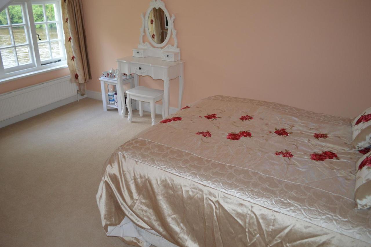 Pwll-Y-Faedda Bed & Breakfast ビルス・ウェールズ エクステリア 写真