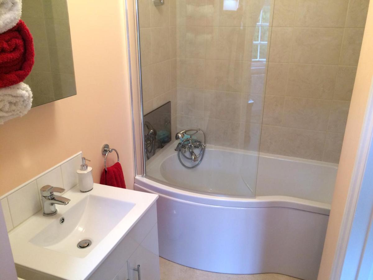 Pwll-Y-Faedda Bed & Breakfast ビルス・ウェールズ 部屋 写真