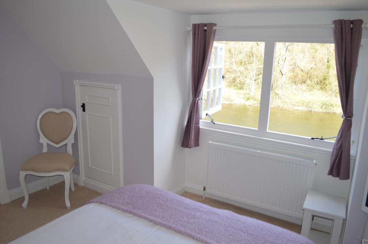 Pwll-Y-Faedda Bed & Breakfast ビルス・ウェールズ エクステリア 写真